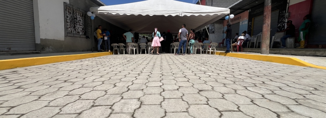 INAUGURACION OFICIAL DE LA OBRA DE ADOQUINADO, ACERAS Y BORDILLOS
